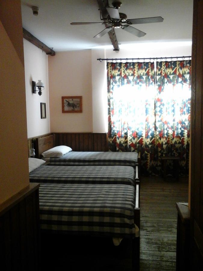 Cowboys Guest Ranch Hotel Voghera Buitenkant foto